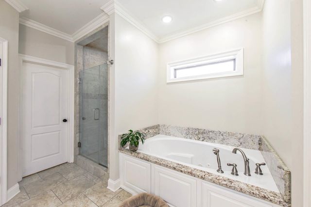 168 Bull Run Rd, Schriever, LA 70395