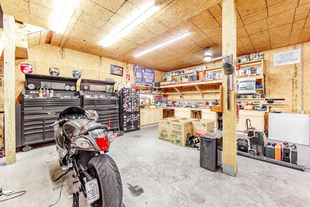 168 Bull Run Rd, Schriever, LA 70395