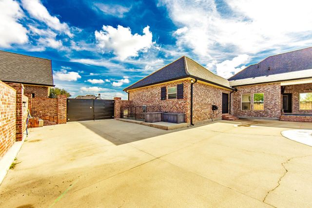 168 Bull Run Rd, Schriever, LA 70395