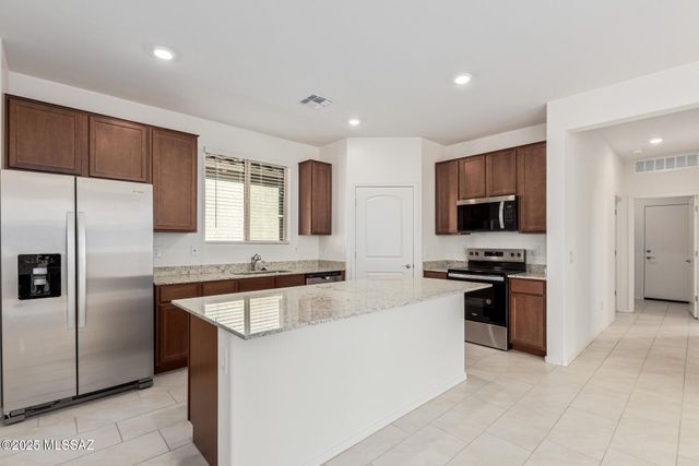 9253 N Agave Gold Road, Tucson, AZ 85742