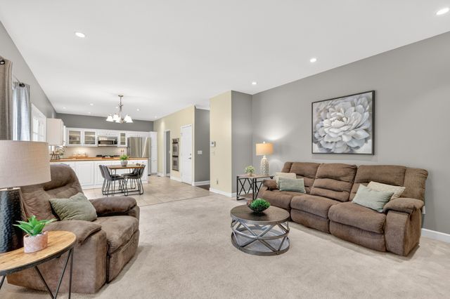 4321 Oakcrest Ln, Hermitage, TN 37076
