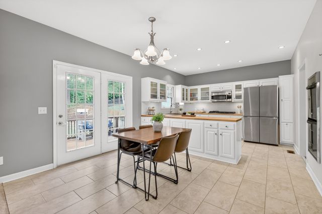 4321 Oakcrest Ln, Hermitage, TN 37076