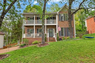 4321 Oakcrest Ln, Hermitage, TN 37076