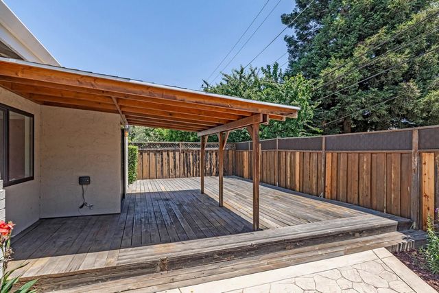 809 Runningwood Circle, Mountain View, CA 94040