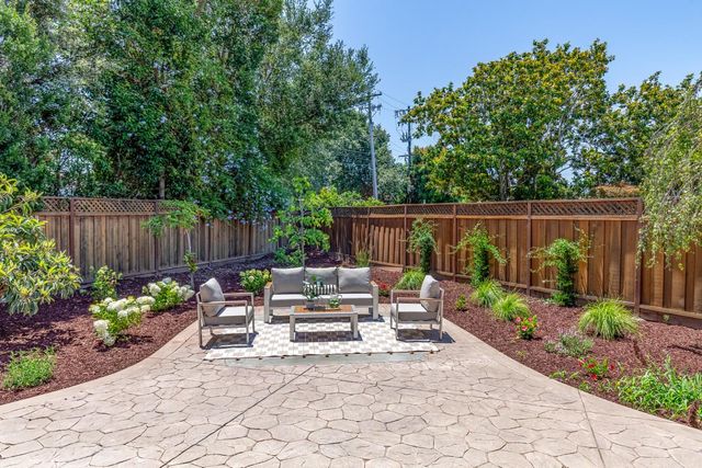 809 Runningwood Circle, Mountain View, CA 94040