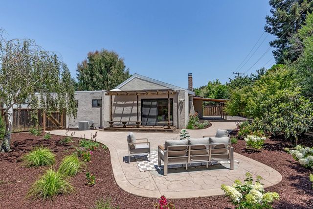 809 Runningwood Circle, Mountain View, CA 94040
