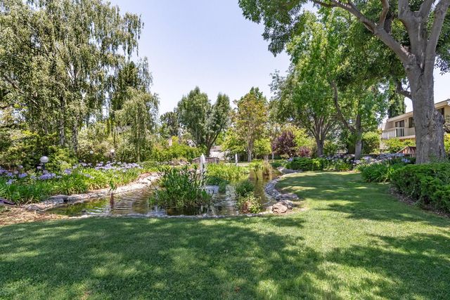 809 Runningwood Circle, Mountain View, CA 94040