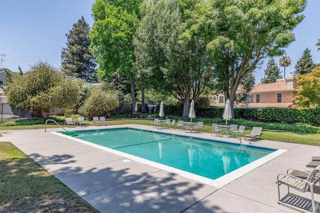 809 Runningwood Circle, Mountain View, CA 94040