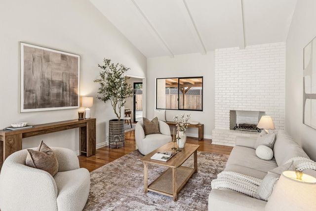 809 Runningwood Circle, Mountain View, CA 94040