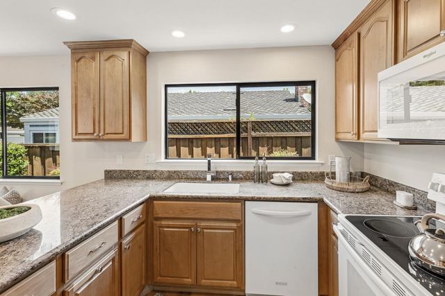 809 Runningwood Circle, Mountain View, CA 94040