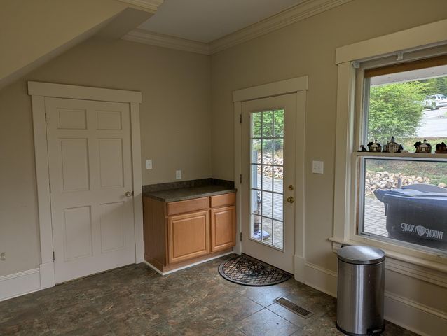 65 E Court ST, Rocky Mount, VA 24151