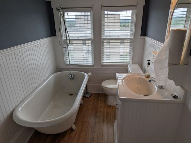 65 E Court ST, Rocky Mount, VA 24151