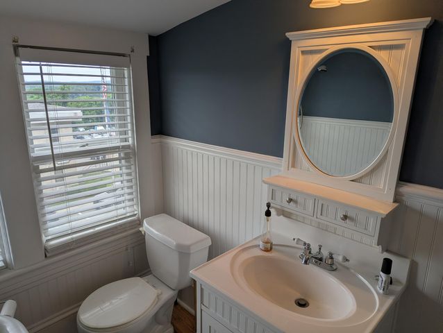 65 E Court ST, Rocky Mount, VA 24151