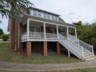 65 E Court ST, Rocky Mount, VA 24151