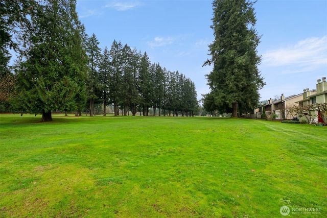 3926 NW Fairway Lane, Bremerton, WA 98312