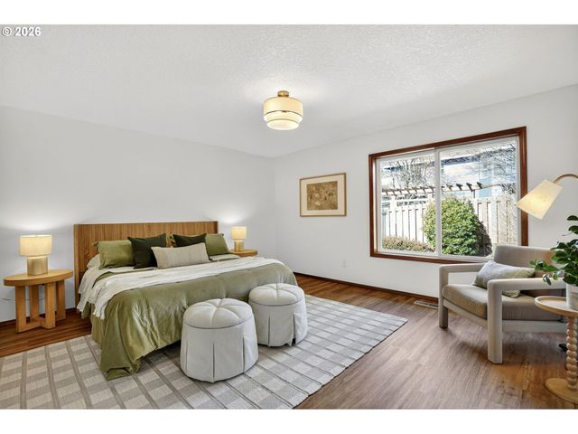 15060 Se DIAMOND Dr, Clackamas, OR 97015