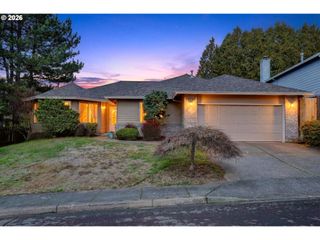 15060 Se DIAMOND Dr, Clackamas, OR 97015