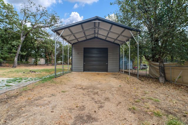 210 Surveyors Road, Krugerville, TX 76227