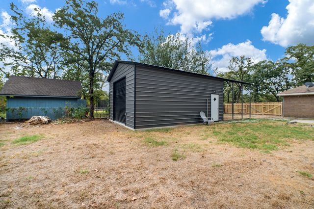 210 Surveyors Road, Krugerville, TX 76227