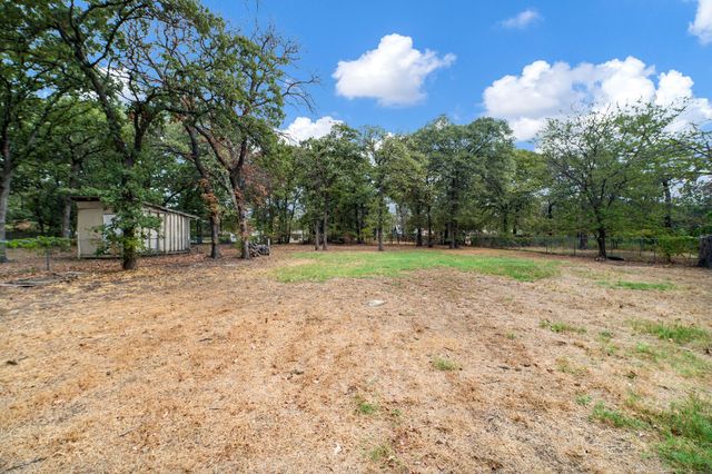 210 Surveyors Road, Krugerville, TX 76227