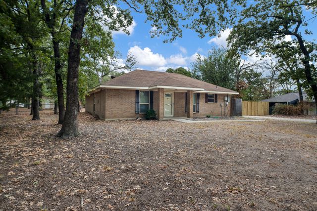 210 Surveyors Road, Krugerville, TX 76227