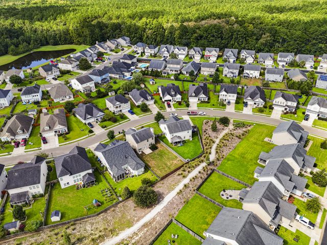 578 Crossland Drive, Moncks Corner, SC 29461