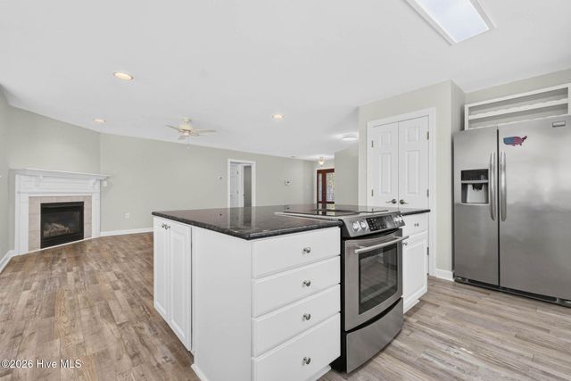 4461 Sweetbay Drive SE, Southport, NC 28461