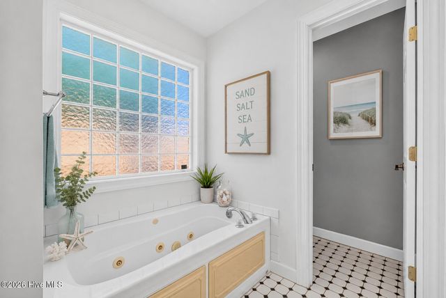 4461 Sweetbay Drive SE, Southport, NC 28461