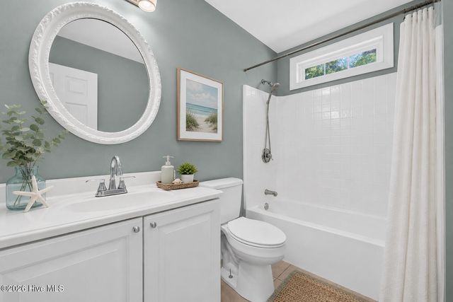 4461 Sweetbay Drive SE, Southport, NC 28461