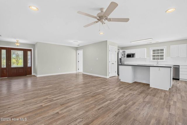 4461 Sweetbay Drive SE, Southport, NC 28461