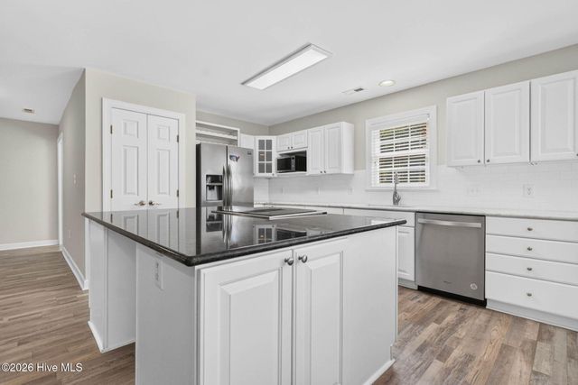 4461 Sweetbay Drive SE, Southport, NC 28461