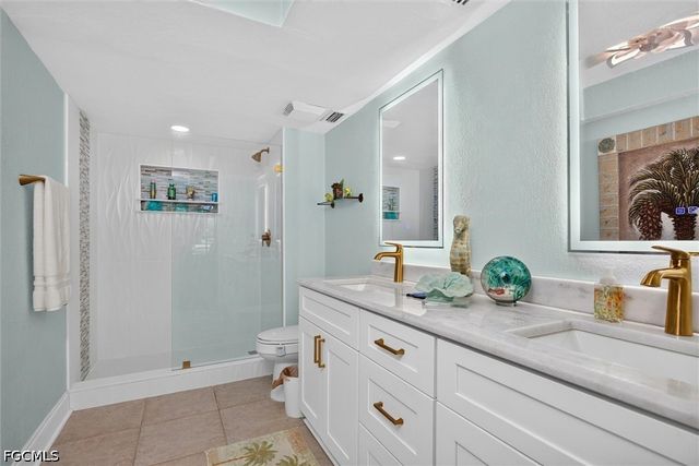 16424 Timberlakes DR 102, Fort Myers, FL 33908