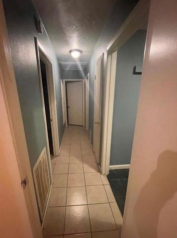 10751 Corona Lane, Houston, TX 77072