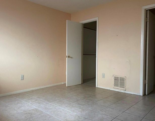 10751 Corona Lane, Houston, TX 77072