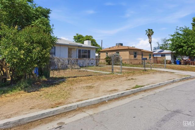 1320 Castaic Avenue, Bakersfield, CA 93308