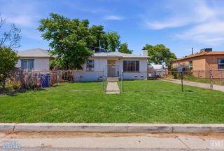 1320 Castaic Avenue, Bakersfield, CA 93308