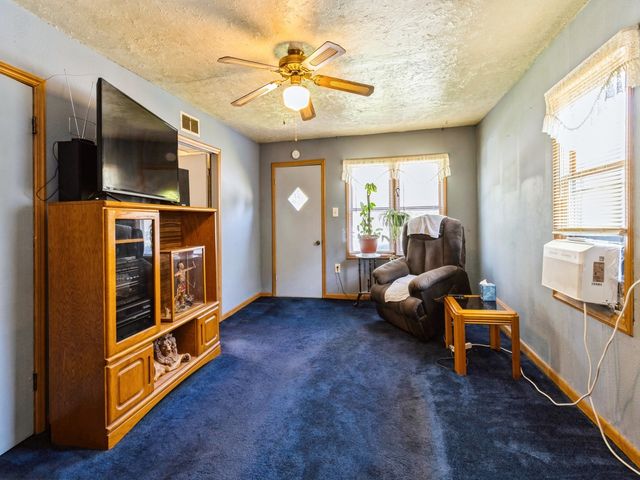 924 Frazier Avenue, Des Moines, IA 50315