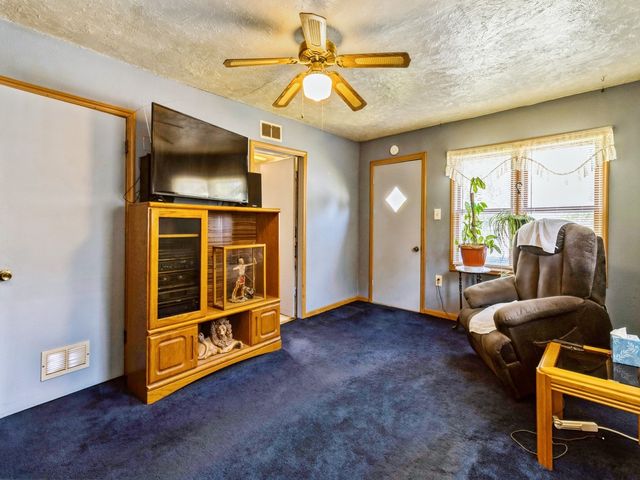 924 Frazier Avenue, Des Moines, IA 50315