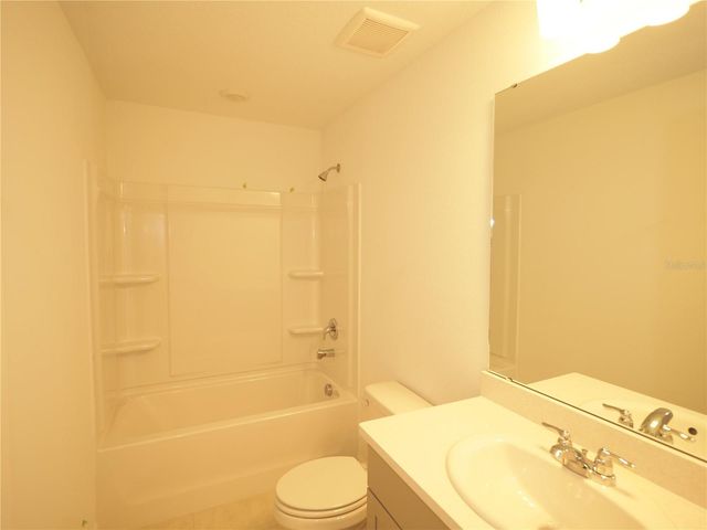 5872 BISCOTTI STREET, Nokomis, FL 34275