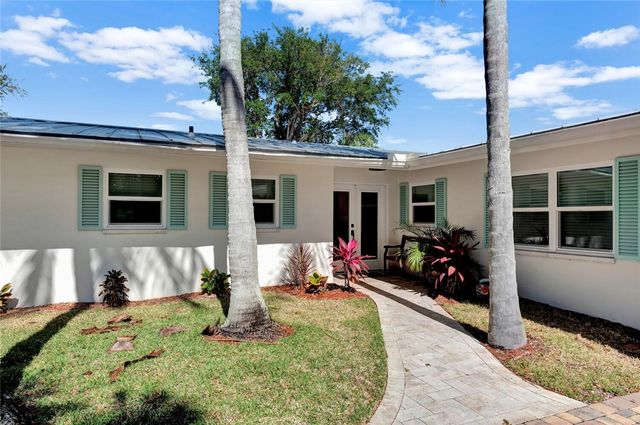 537 E Causeway Boulevard, Vero Beach, FL 32963