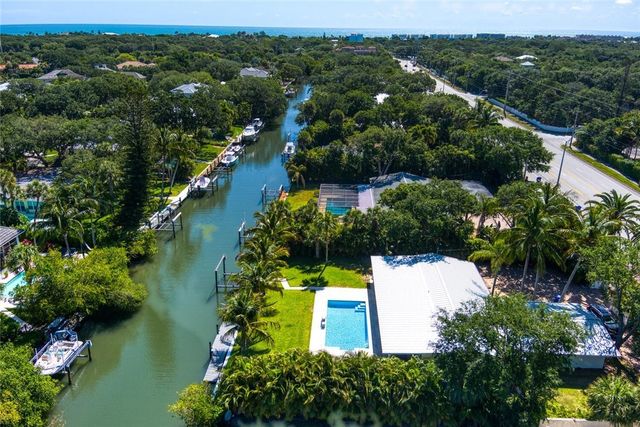 537 E Causeway Boulevard, Vero Beach, FL 32963