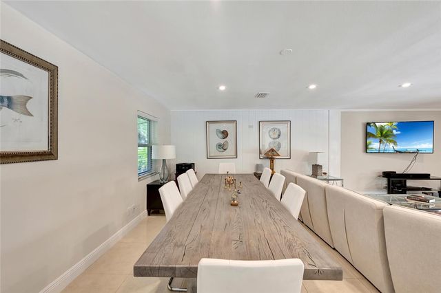 537 E Causeway Boulevard, Vero Beach, FL 32963