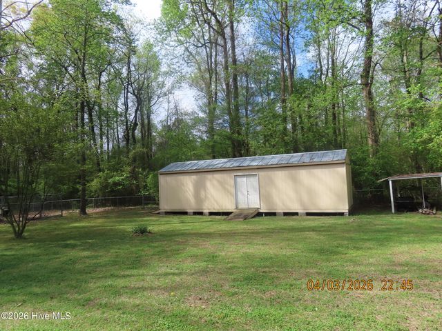 401 British Road, Kinston, NC 28501