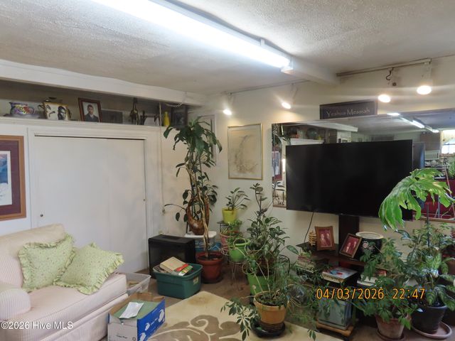401 British Road, Kinston, NC 28501