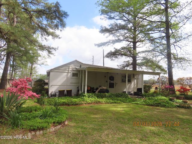 401 British Road, Kinston, NC 28501