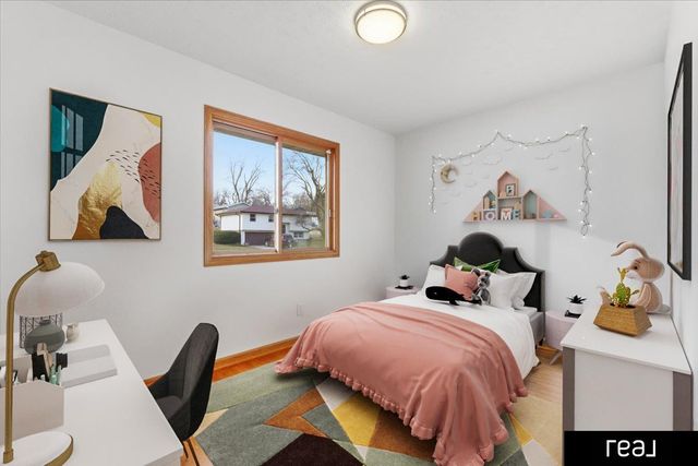 12216 Bel Drive, Omaha, NE 68144