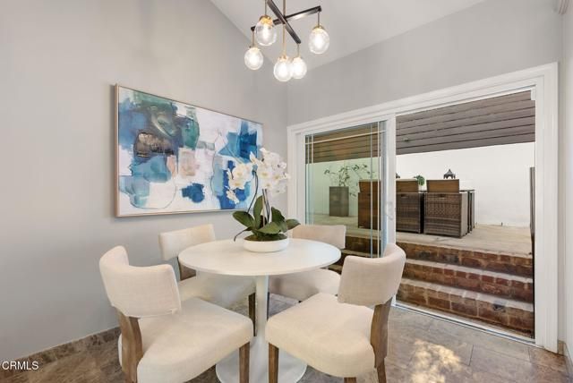 1544 La Loma Road, Pasadena, CA 91105