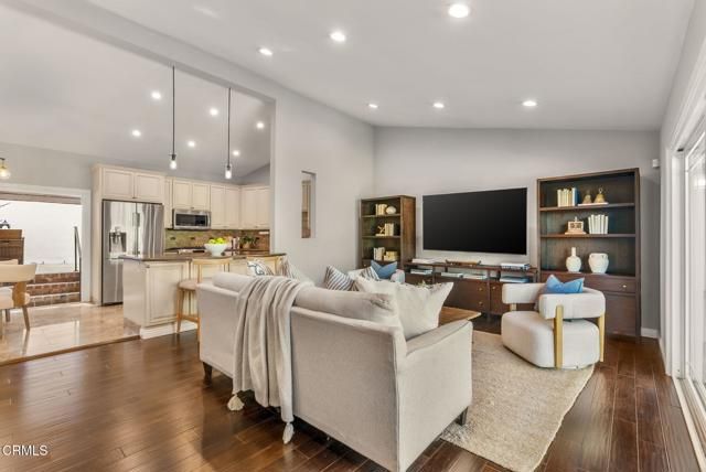 1544 La Loma Road, Pasadena, CA 91105