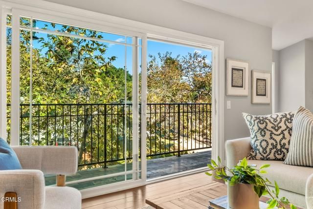 1544 La Loma Road, Pasadena, CA 91105