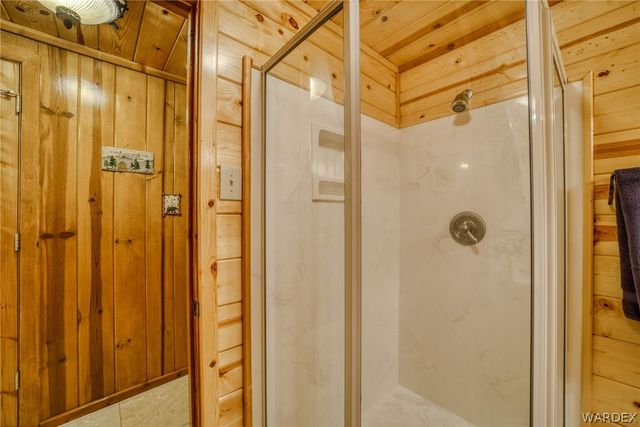 6470 E Crumb Road, Kingman, AZ 86401